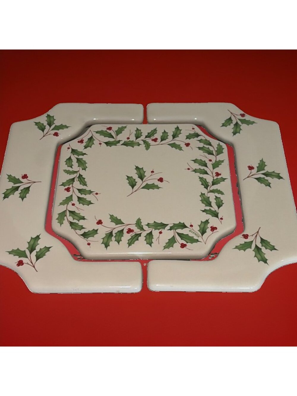 Lenox Holiday Expandable Trivet Holly Berry Ceramic Metal Stand Christmas 12x8."